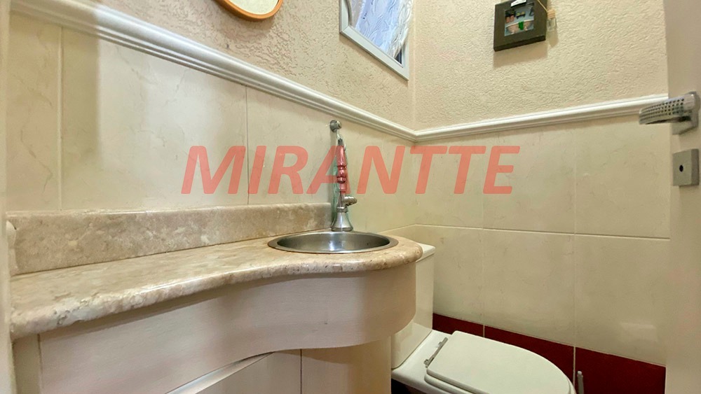 Cond. fechado de 147m² com 3 quartos em Imirim