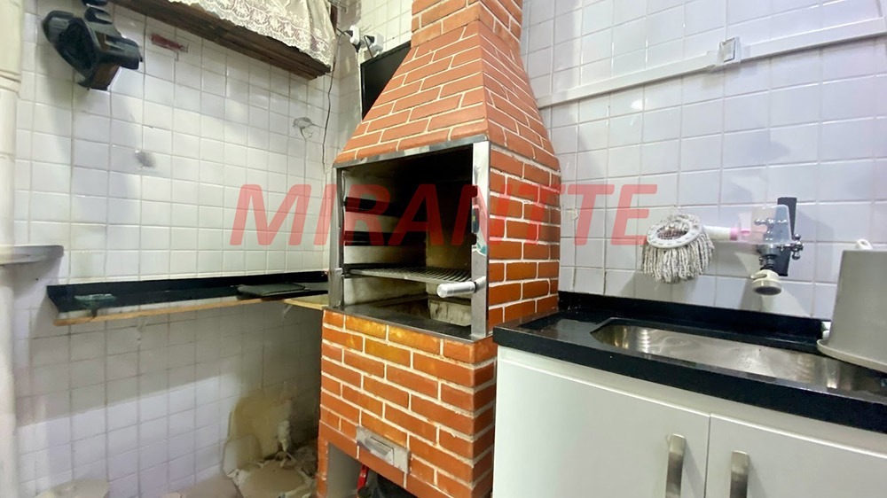 Cond. fechado de 147m² com 3 quartos em Imirim