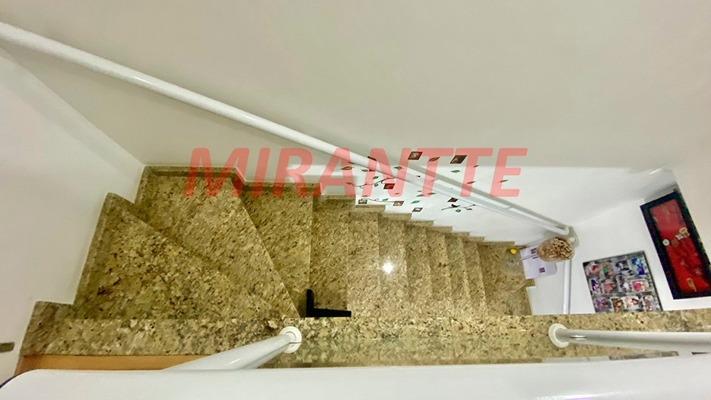 Cond. fechado de 147m² com 3 quartos em Imirim
