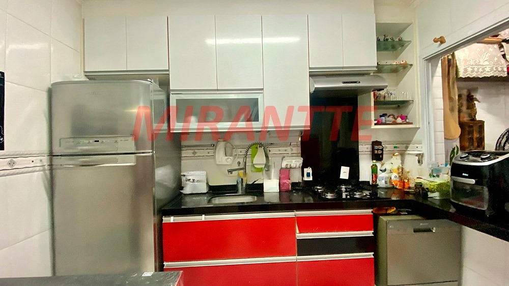 Cond. fechado de 147m² com 3 quartos em Imirim