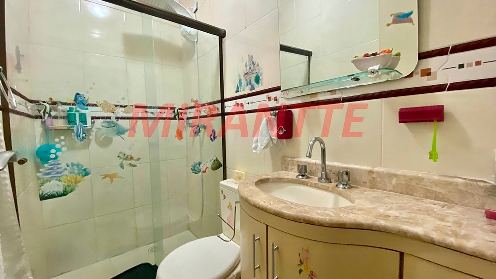 Cond. fechado de 147m² com 3 quartos em Imirim