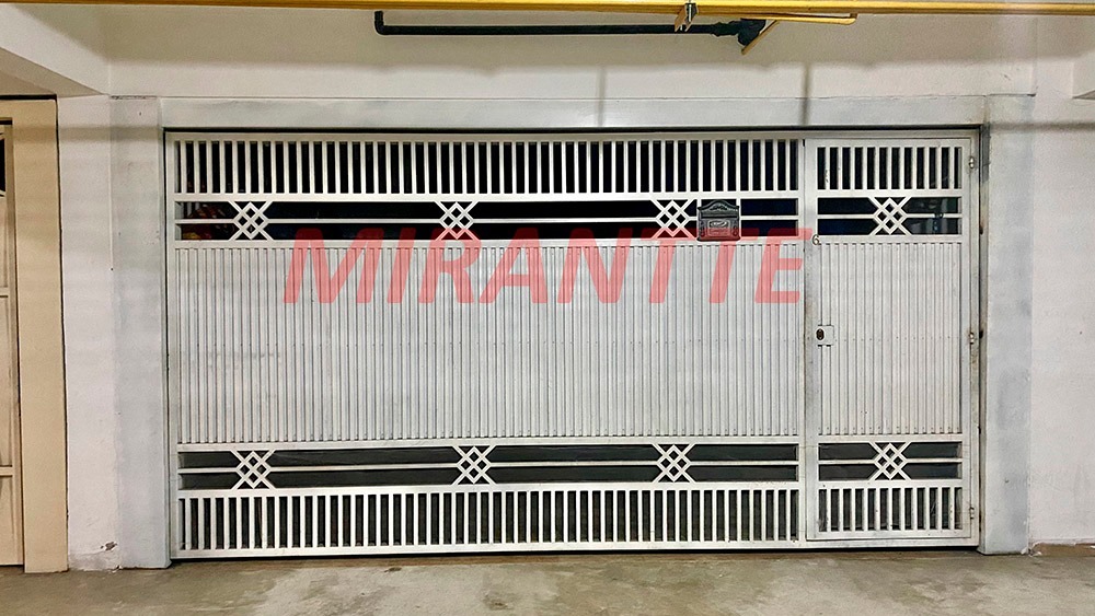 Cond. fechado de 147m² com 3 quartos em Imirim