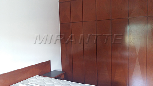 Sobrado de 140m² com 2 quartos em Jardim França