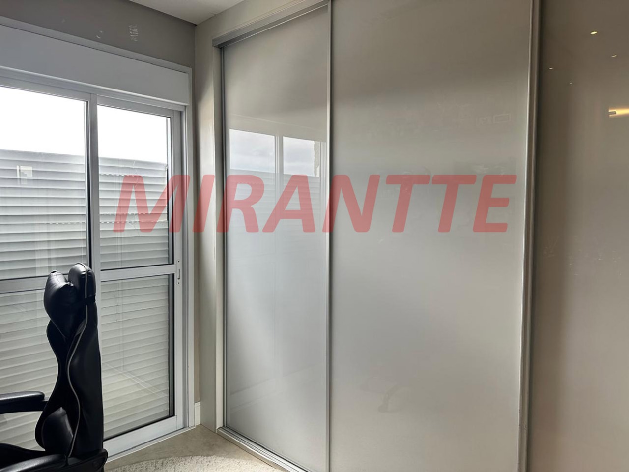Apartamento de 89m² com 3 quartos em Água Fria