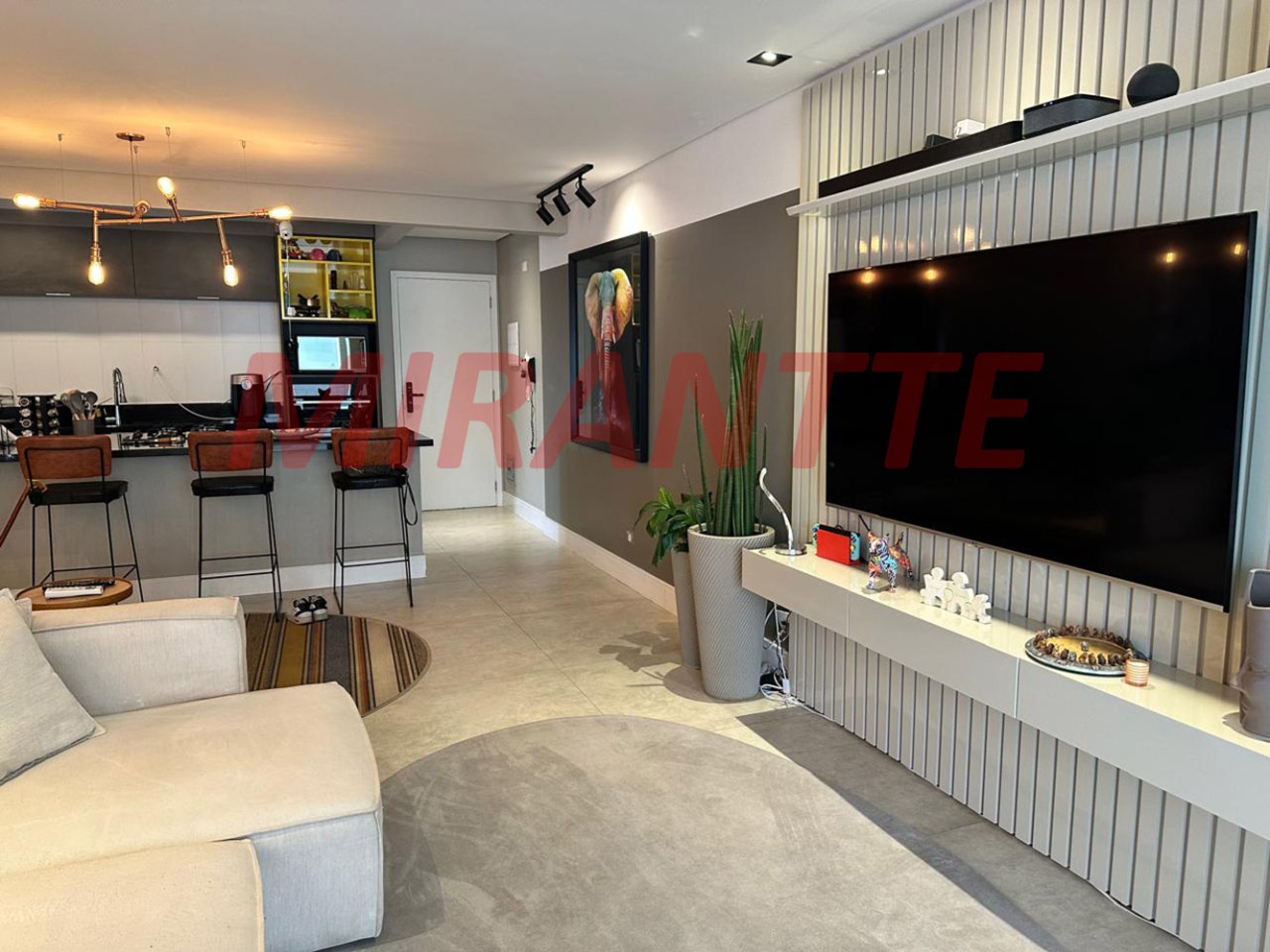 Apartamento de 89m² com 3 quartos em Água Fria