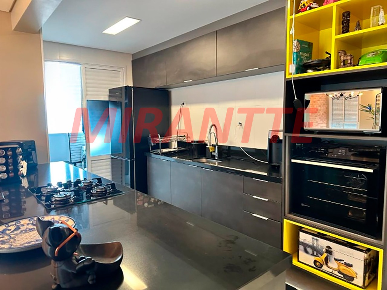 Apartamento de 89m² com 3 quartos em Água Fria