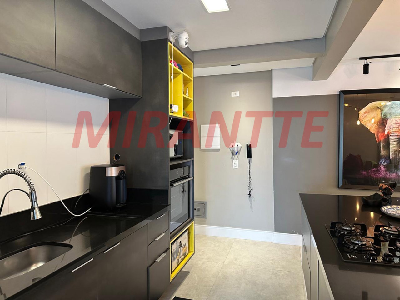 Apartamento de 89m² com 3 quartos em Água Fria