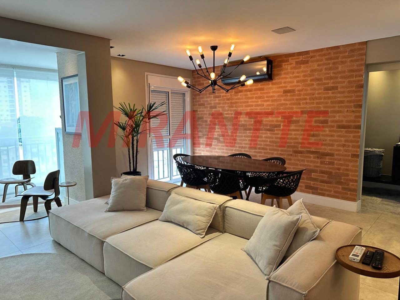 Apartamento de 89m² com 3 quartos em Água Fria