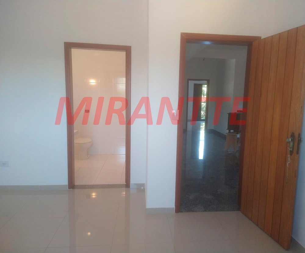 Casa terrea de 450m² com 6 quartos em Jardim Guapíra