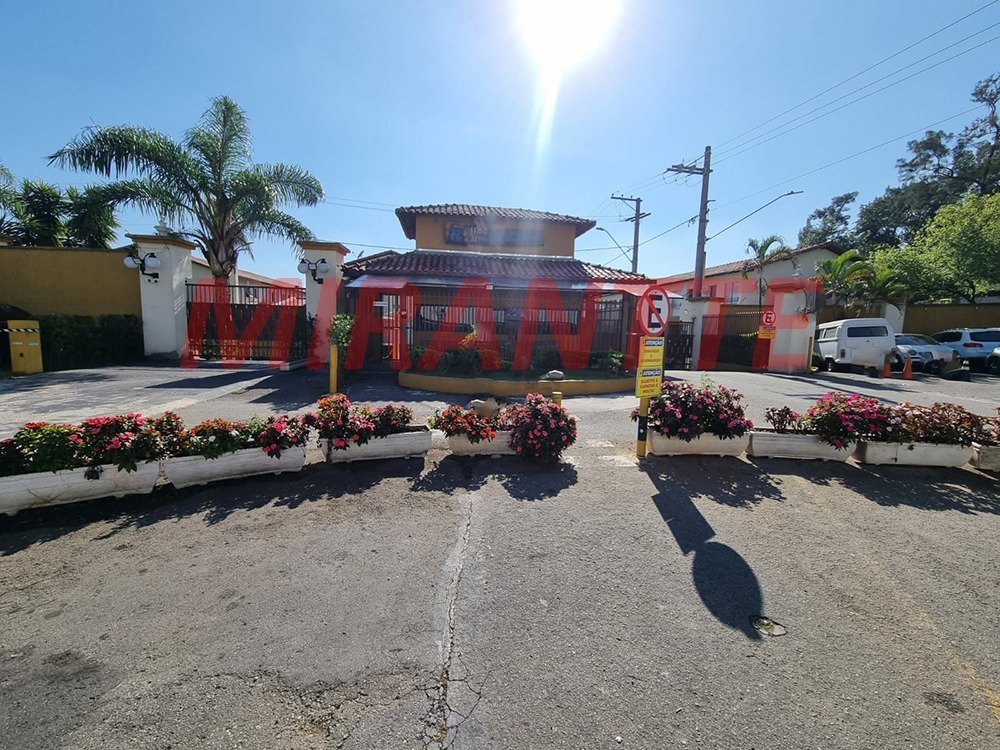 Cond. fechado de 80m² com 2 quartos em Jardim Flor do Campo