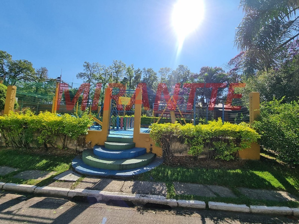 Cond. fechado de 80m² com 2 quartos em Jardim Flor do Campo