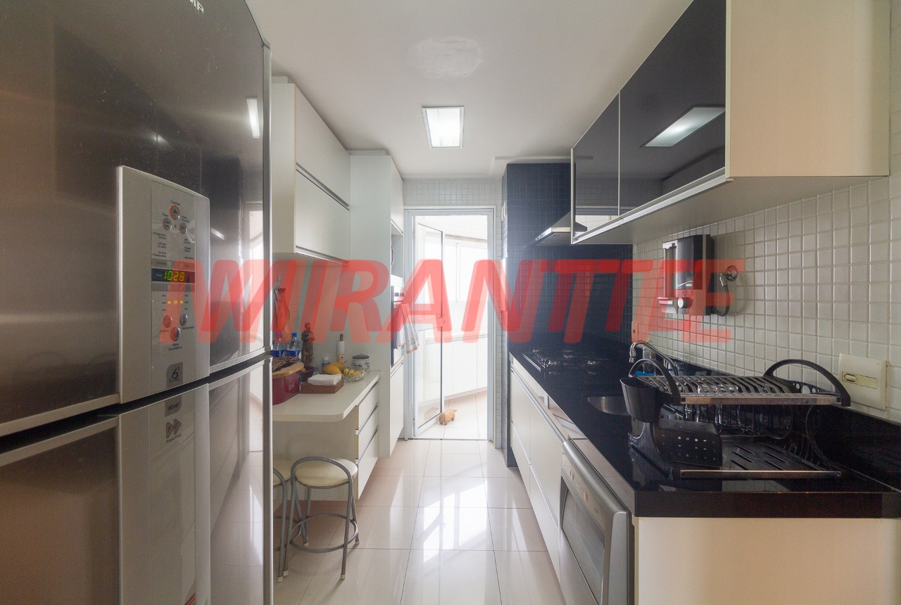 Apartamento de 146m² com 3 quartos em Santa Teresinha