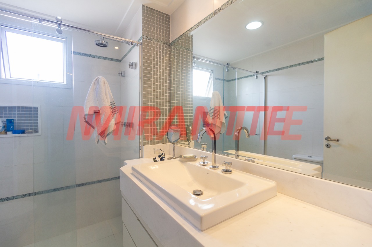 Apartamento de 146m² com 3 quartos em Santa Teresinha