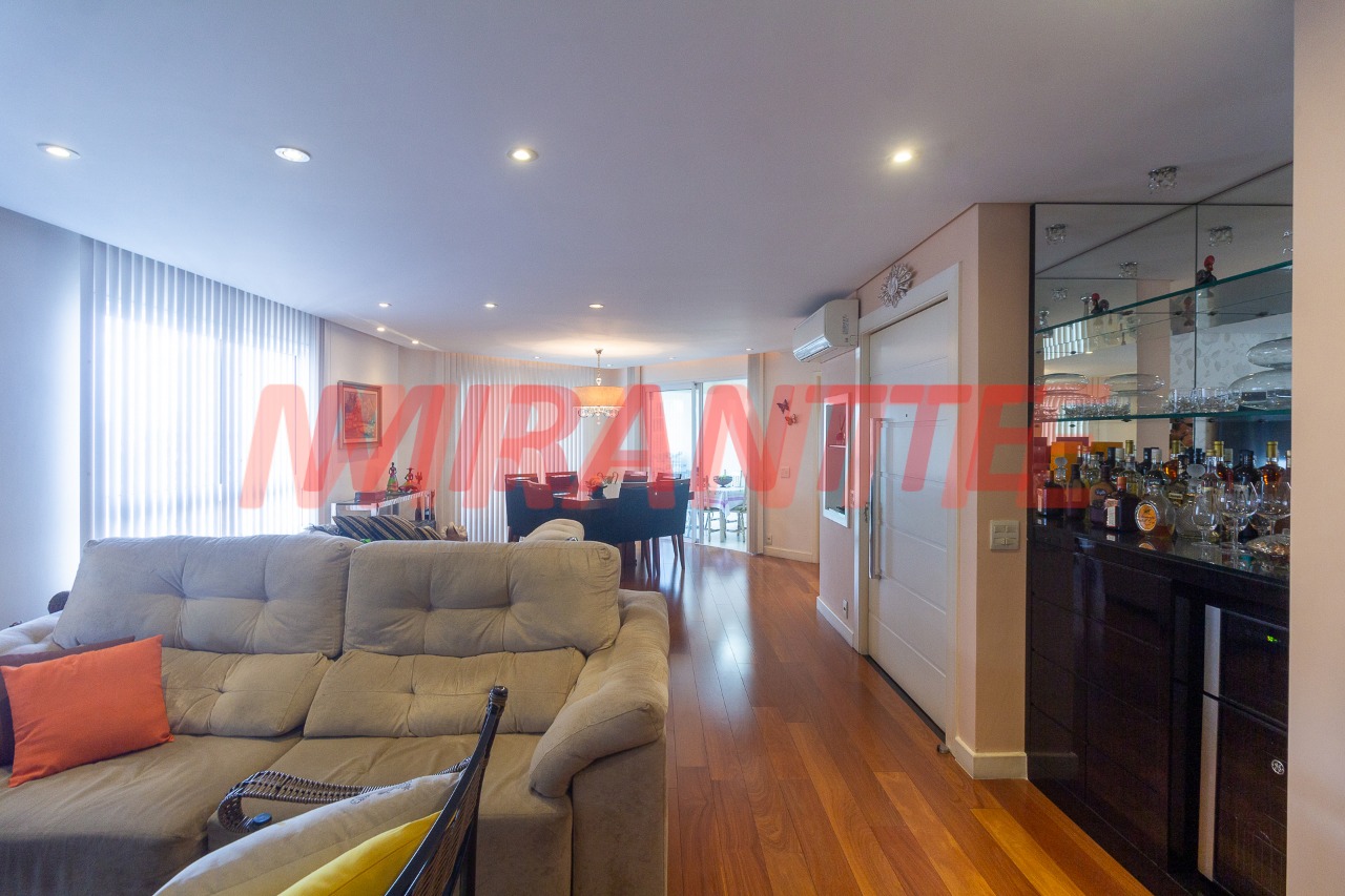 Apartamento de 146m² com 3 quartos em Santa Teresinha