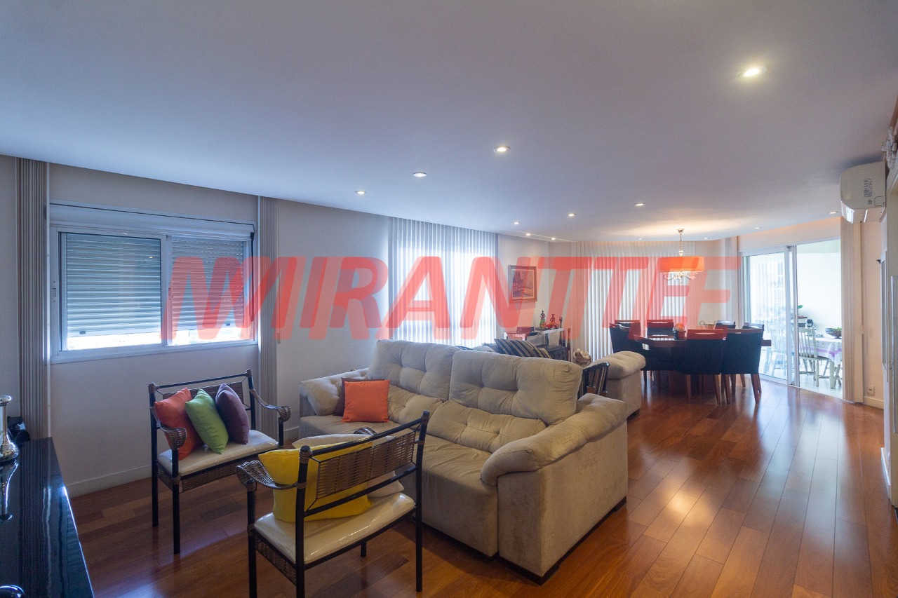Apartamento de 146m² com 3 quartos em Santa Teresinha