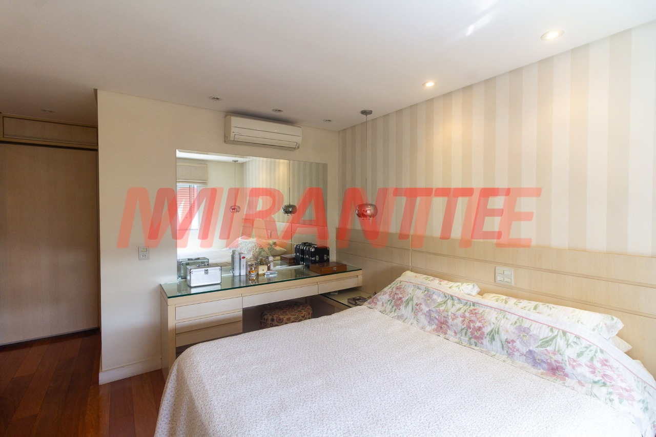 Apartamento de 146m² com 3 quartos em Santa Teresinha