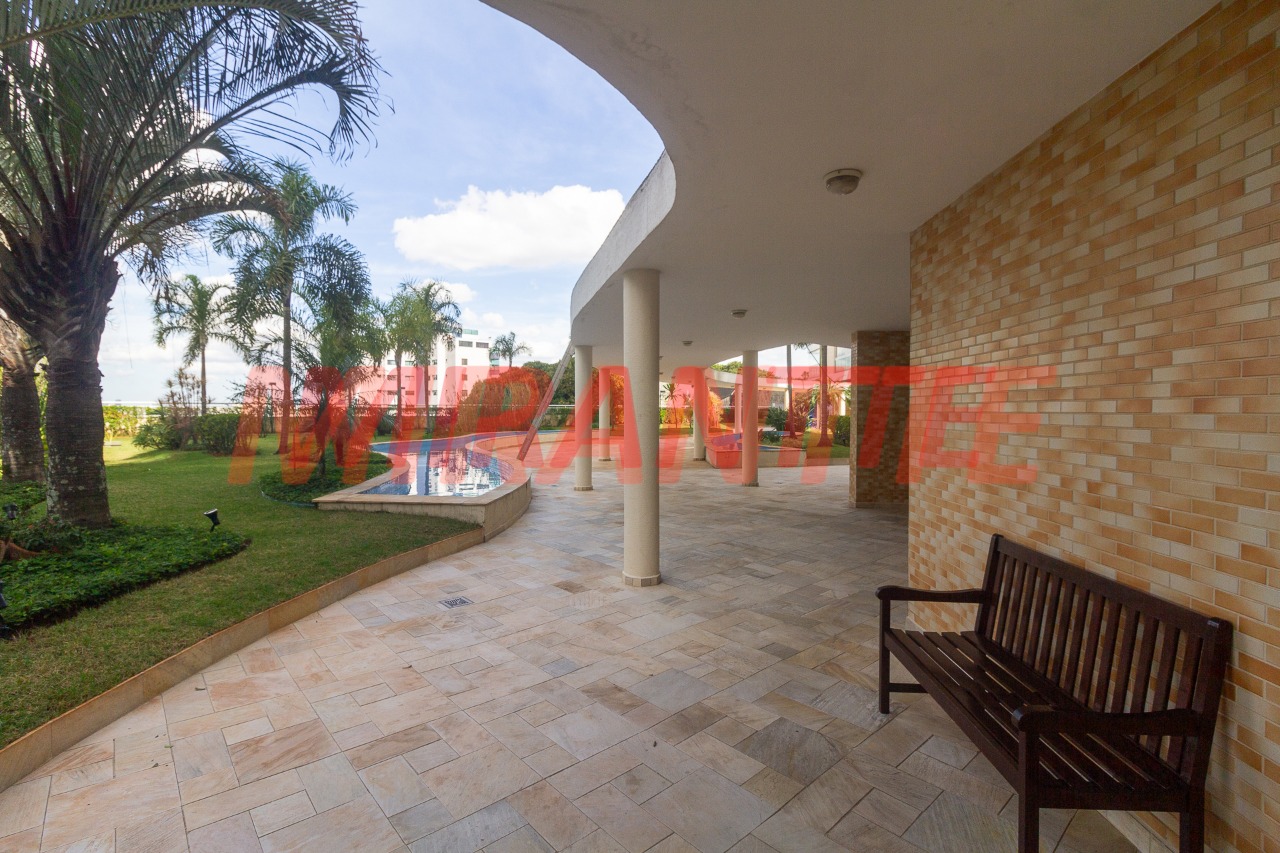 Apartamento de 146m² com 3 quartos em Santa Teresinha