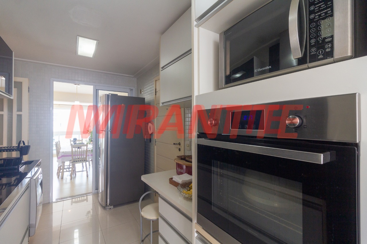 Apartamento de 146m² com 3 quartos em Santa Teresinha