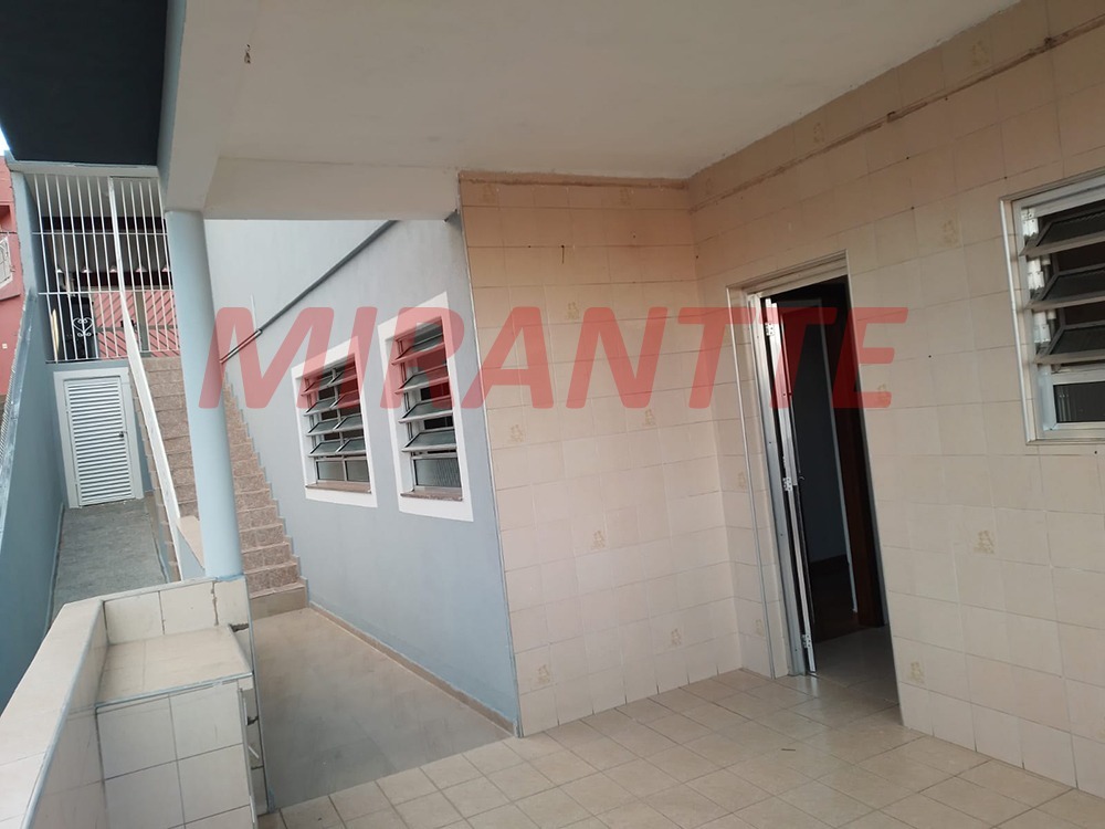 Sobrado de 204m² com 6 quartos em Jardim Fontalis