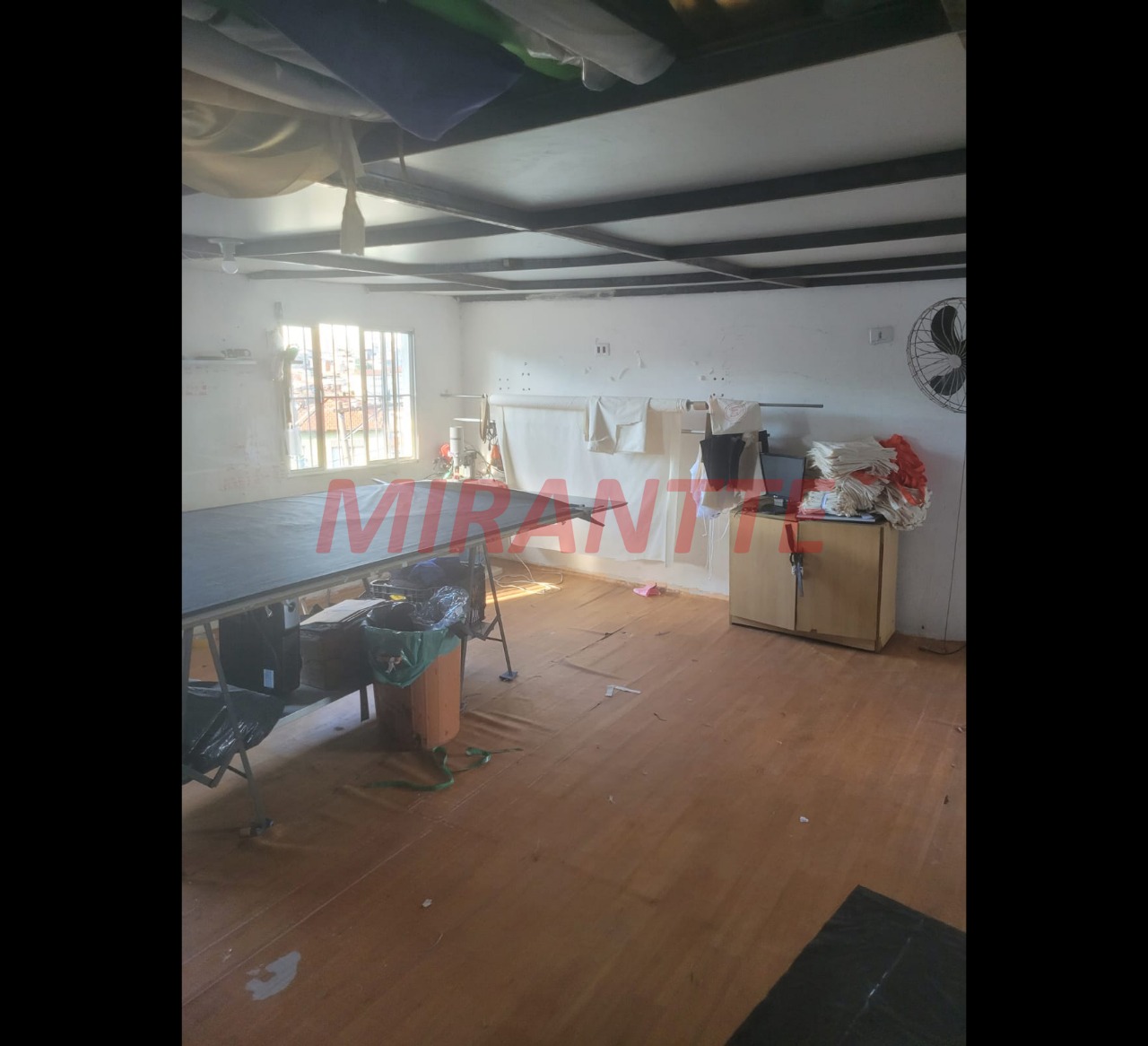 Sobrado de 430m² com 10 quartos em Vila Santa Maria