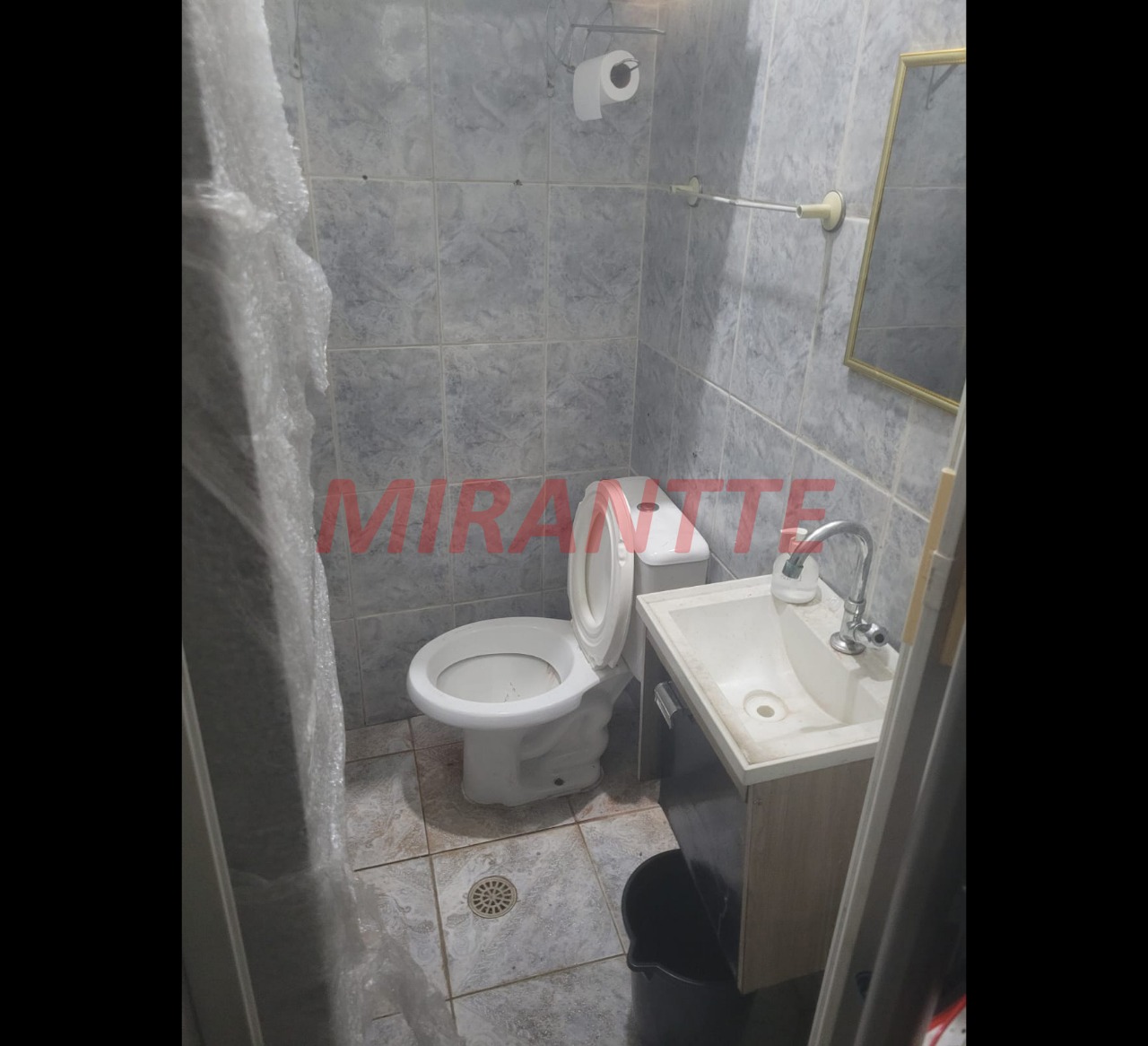 Sobrado de 430m² com 10 quartos em Vila Santa Maria