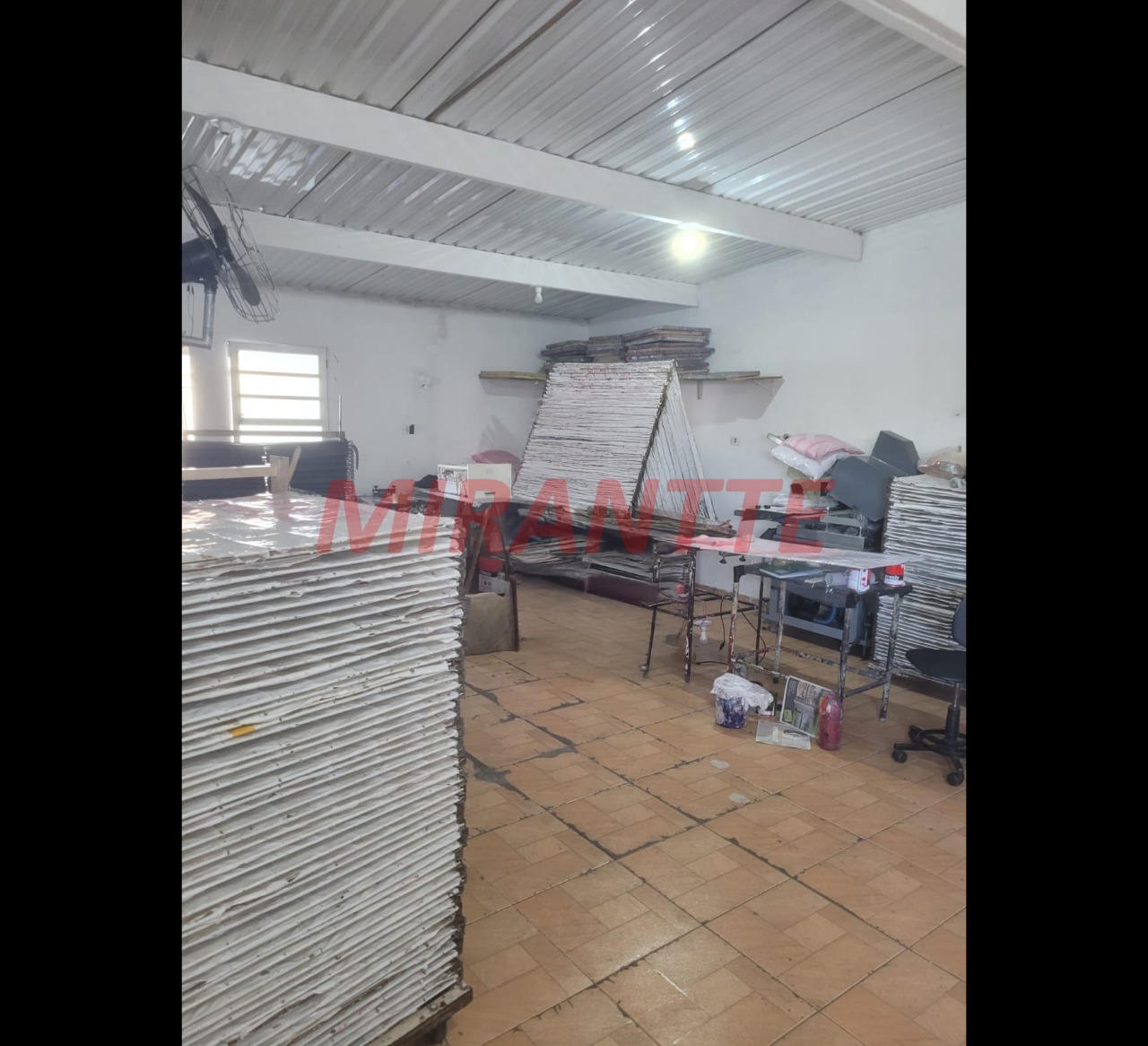 Sobrado de 430m² com 10 quartos em Vila Santa Maria