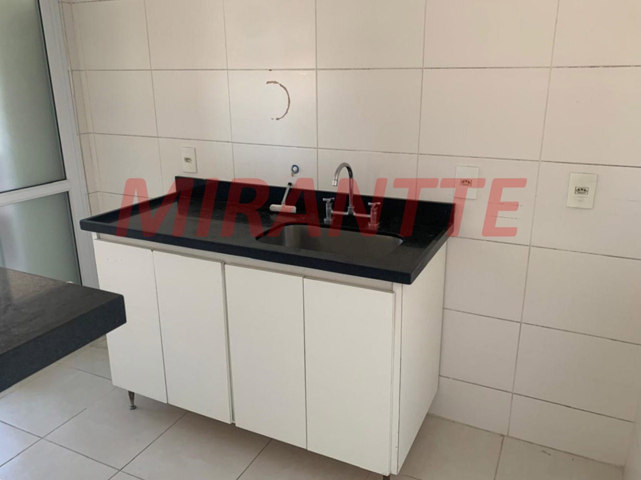 Apartamento de 62m² com 2 quartos em Parada Inglesa