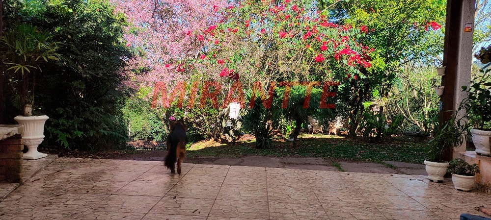 Casa terrea de 320m² com 2 quartos em Serra da Cantareira