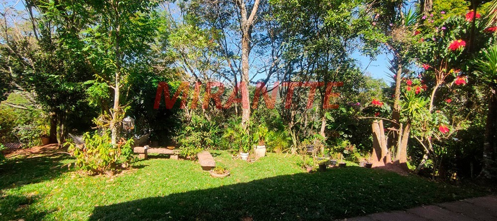 Casa terrea de 320m² com 2 quartos em Serra da Cantareira