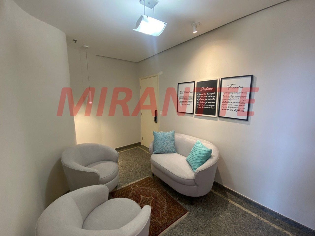 Comercial de 34m² em Santana