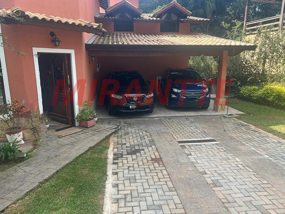 Cond. fechado de 299.76m² com 4 quartos em Roseira