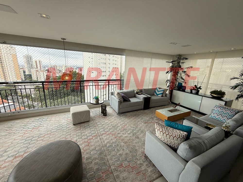 Apartamento de 264m² com 4 quartos em Santa Teresinha