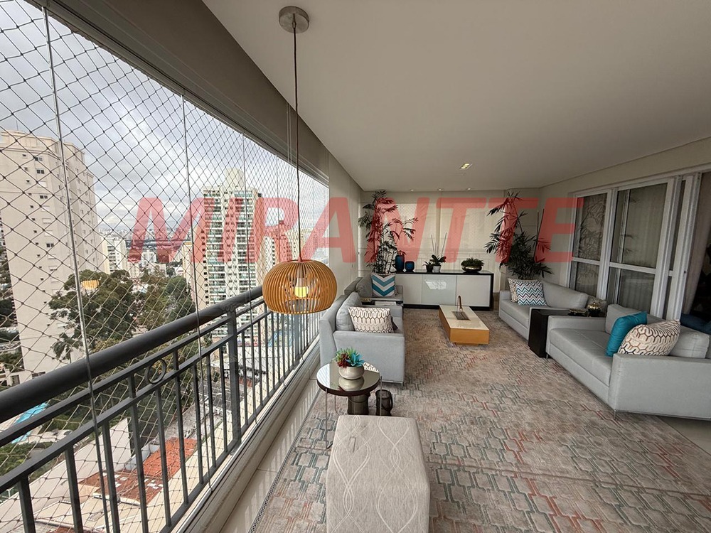 Apartamento de 264m² com 4 quartos em Santa Teresinha