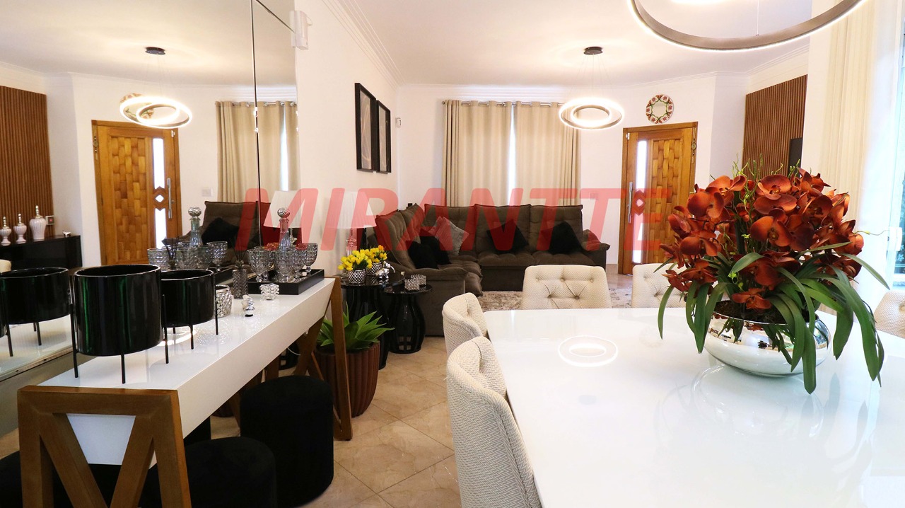 Sobrado de 216m² com 3 quartos em Vila  Guilherme