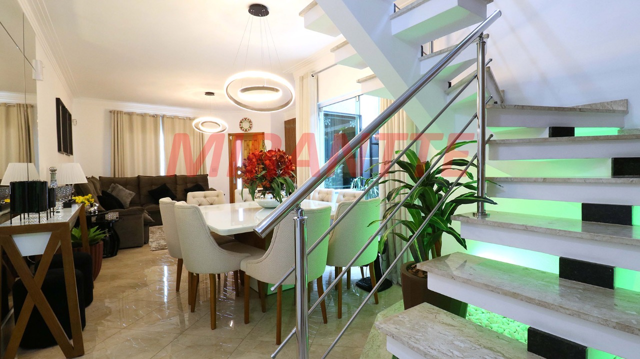 Sobrado de 216m² com 3 quartos em Vila  Guilherme