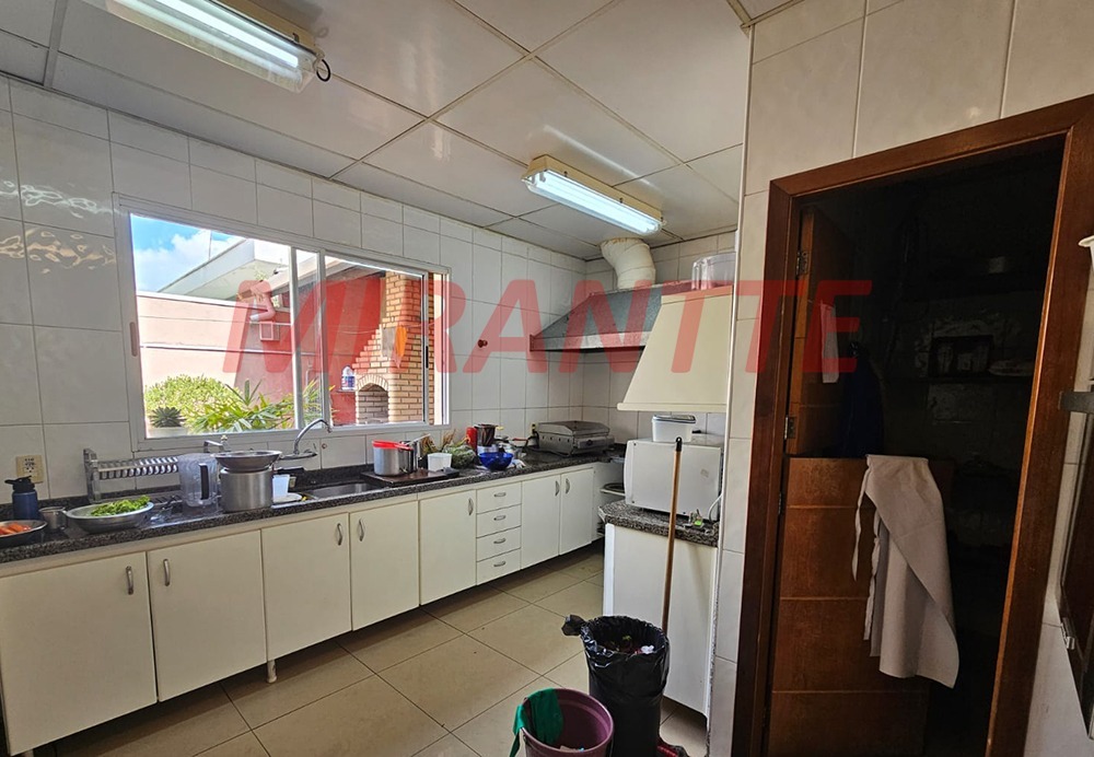 Comercial de 2000m² em Vila Isolina Mazzei