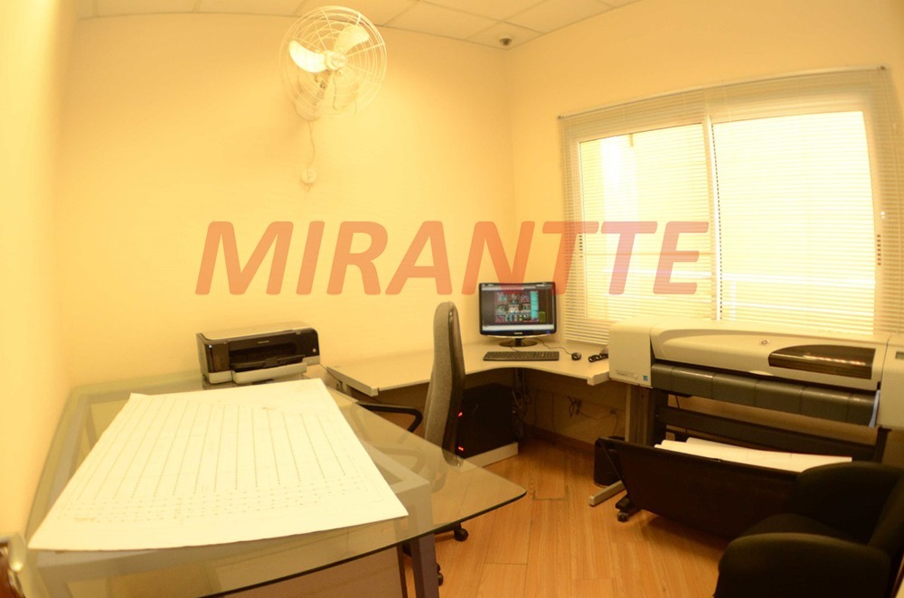 Comercial de 2000m² em Vila Isolina Mazzei