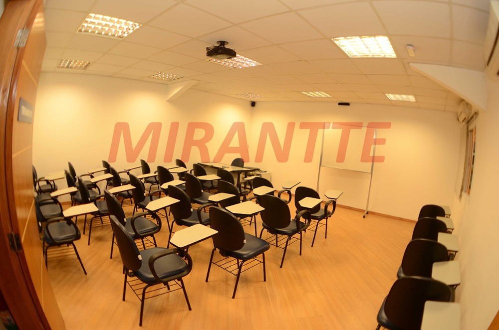 Comercial de 2000m² em Vila Isolina Mazzei