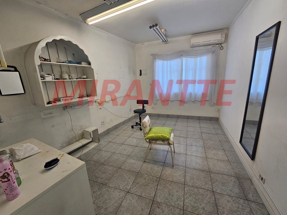 Casa terrea de 160m² com 6 quartos em Vila Nova Carolina