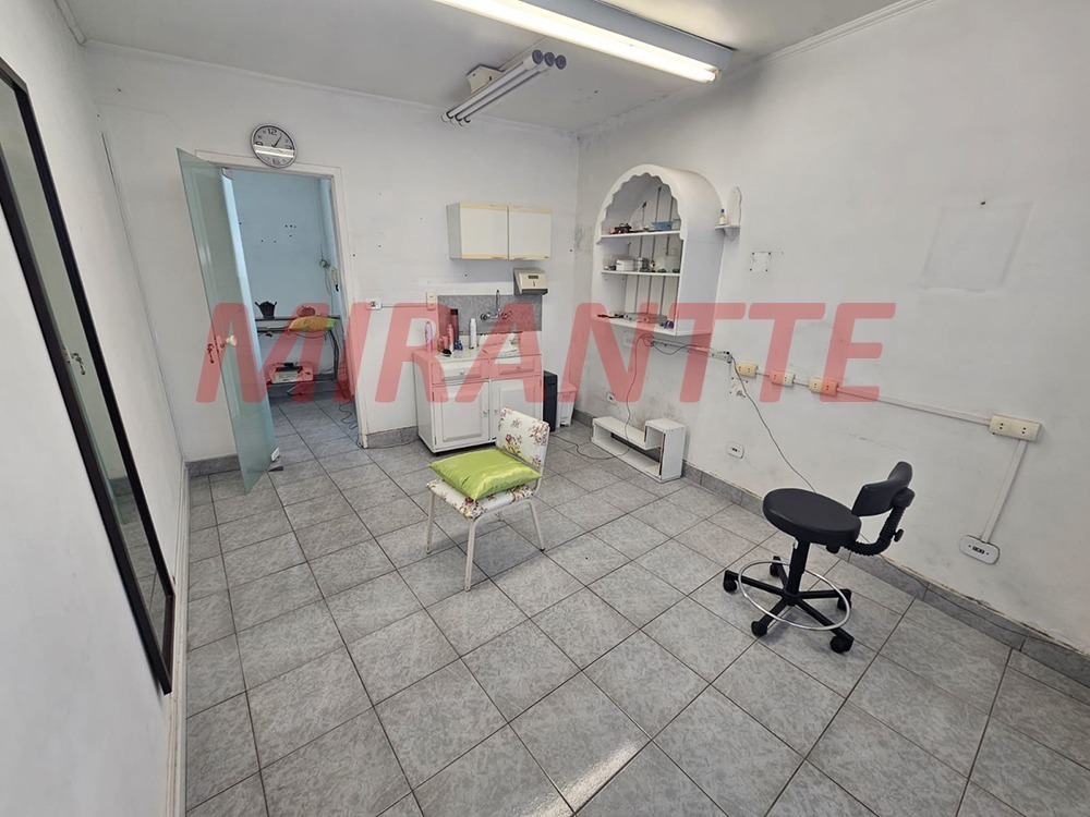 Casa terrea de 160m² com 6 quartos em Vila Nova Carolina