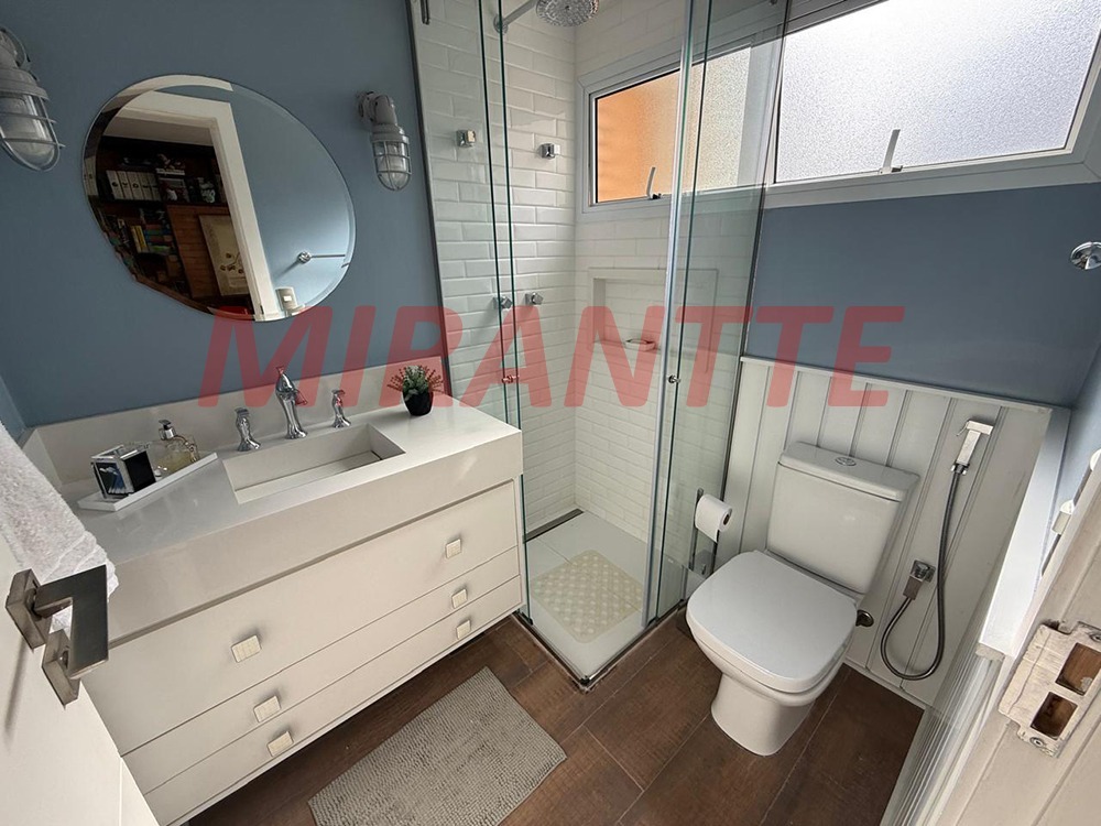 Apartamento de 220m² com 3 quartos em Água Fria
