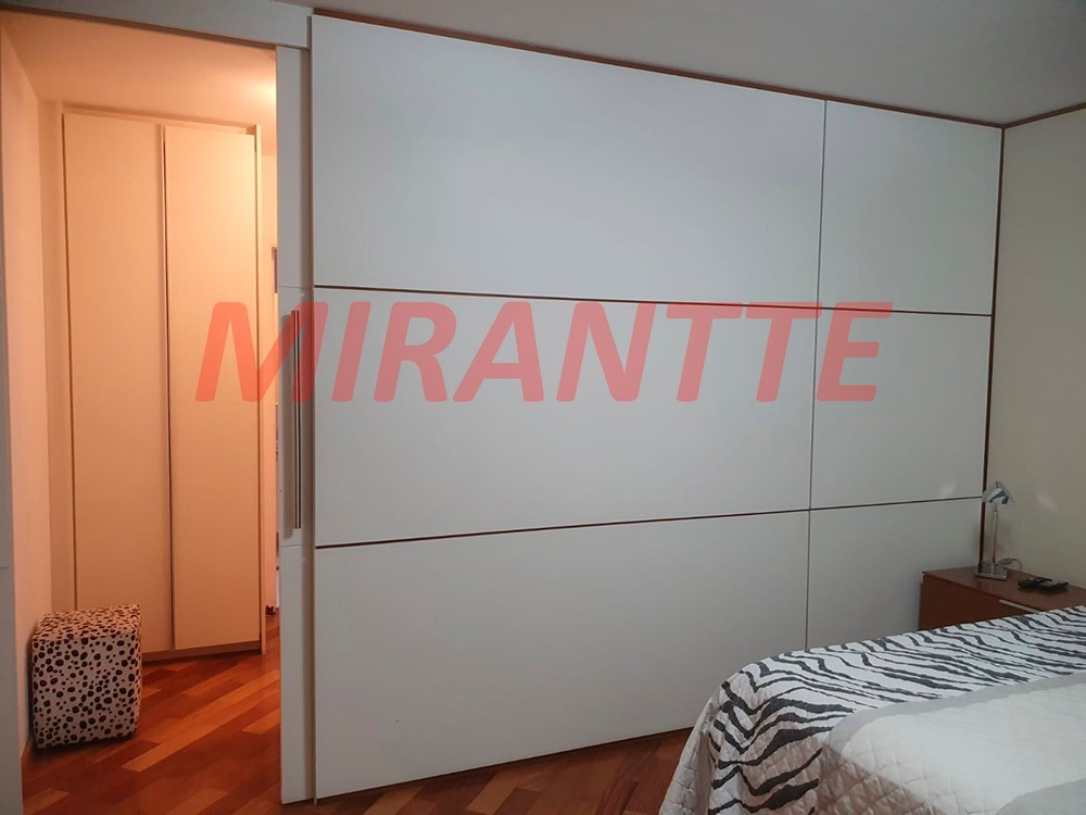 Cond. fechado de 237m² com 3 quartos em Jardim Leonor Mendes De Barros