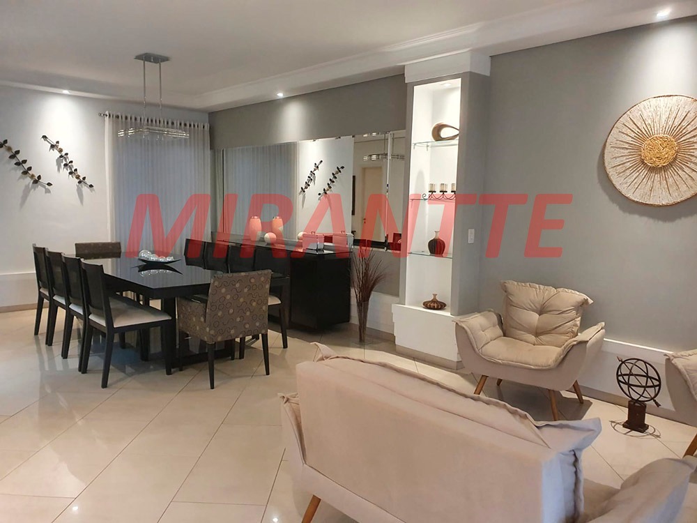 Cond. fechado de 237m² com 3 quartos em Jardim Leonor Mendes De Barros