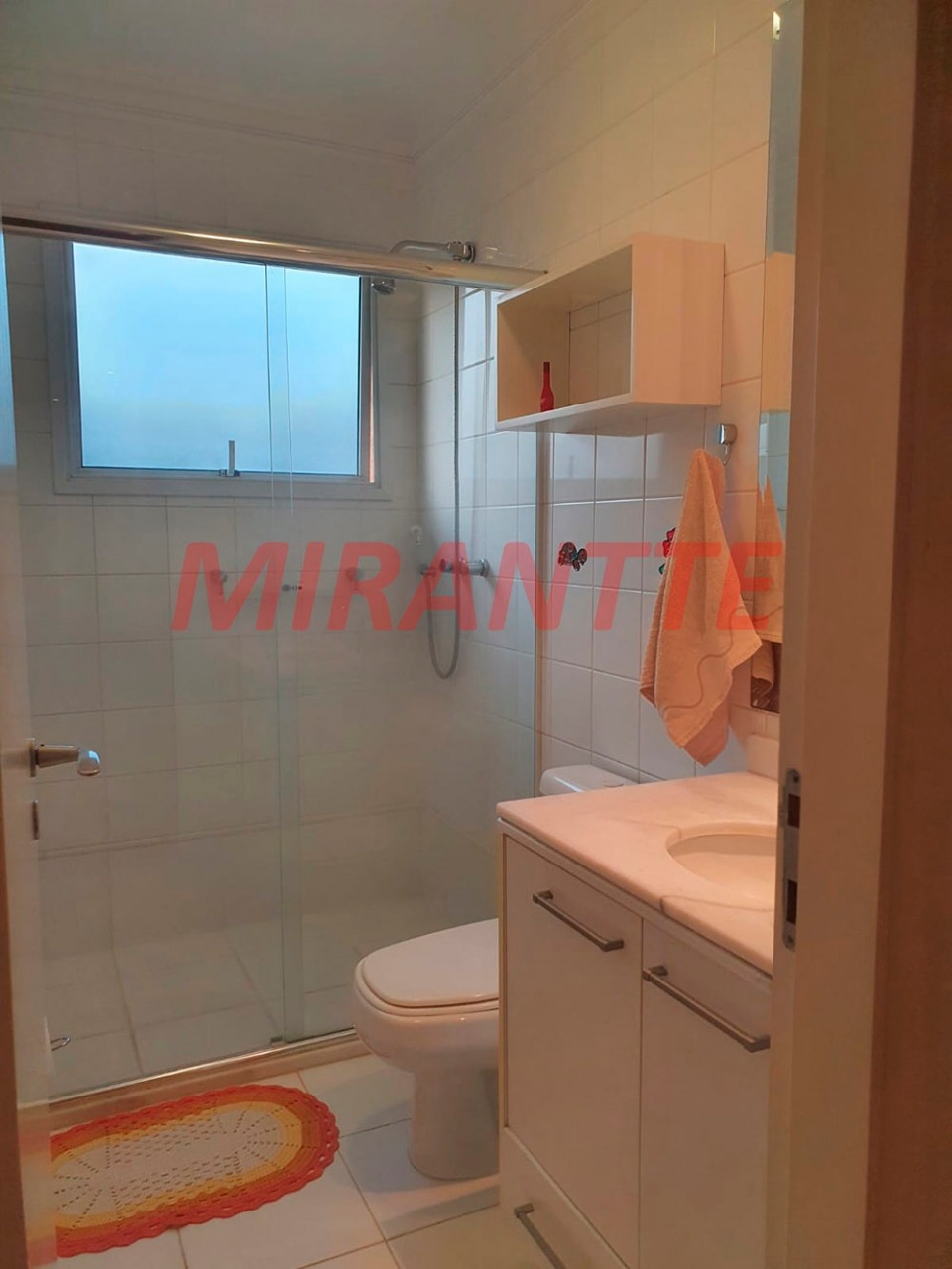 Cond. fechado de 237m² com 3 quartos em Jardim Leonor Mendes De Barros