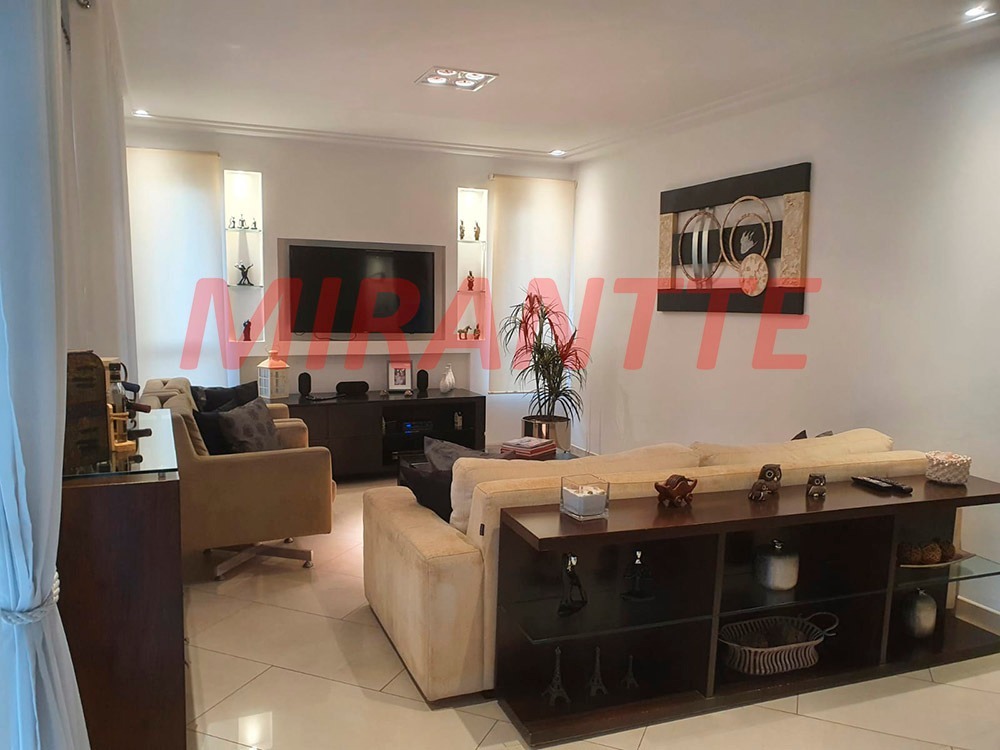 Cond. fechado de 237m² com 3 quartos em Jardim Leonor Mendes De Barros