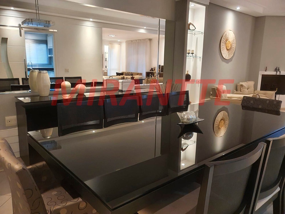Cond. fechado de 237m² com 3 quartos em Jardim Leonor Mendes De Barros