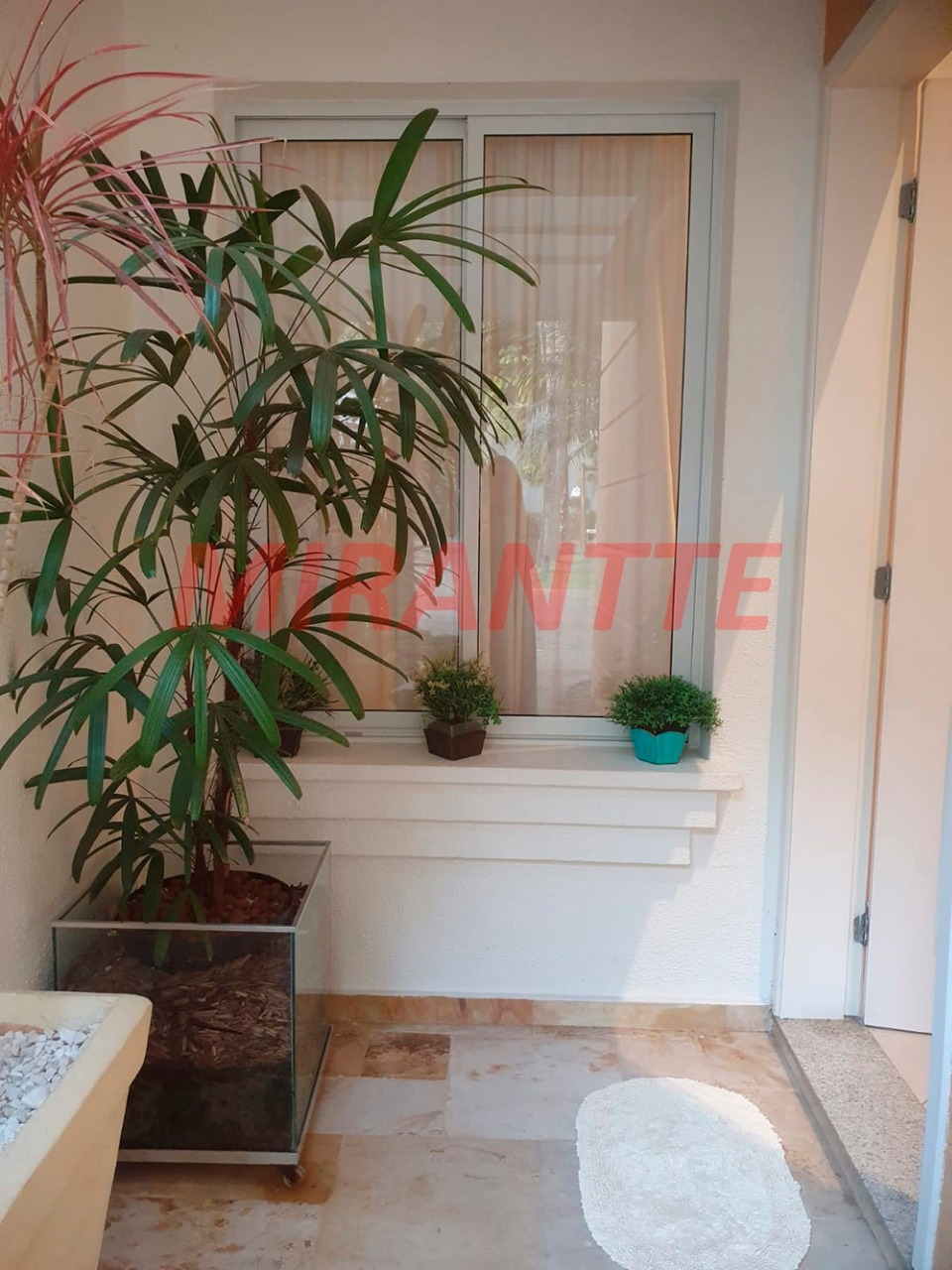 Cond. fechado de 237m² com 3 quartos em Jardim Leonor Mendes De Barros