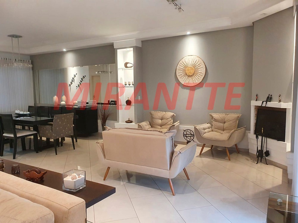 Cond. fechado de 237m² com 3 quartos em Jardim Leonor Mendes De Barros