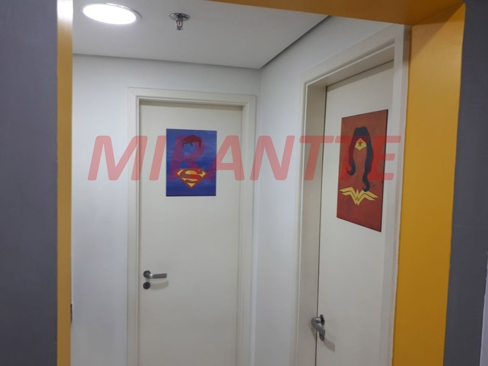 Comercial de 77m² em Santana
