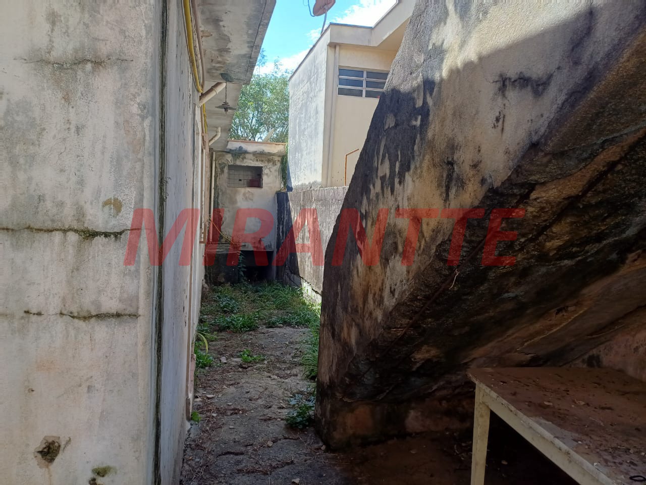 Casa terrea de 210m² com 2 quartos em Água Fria